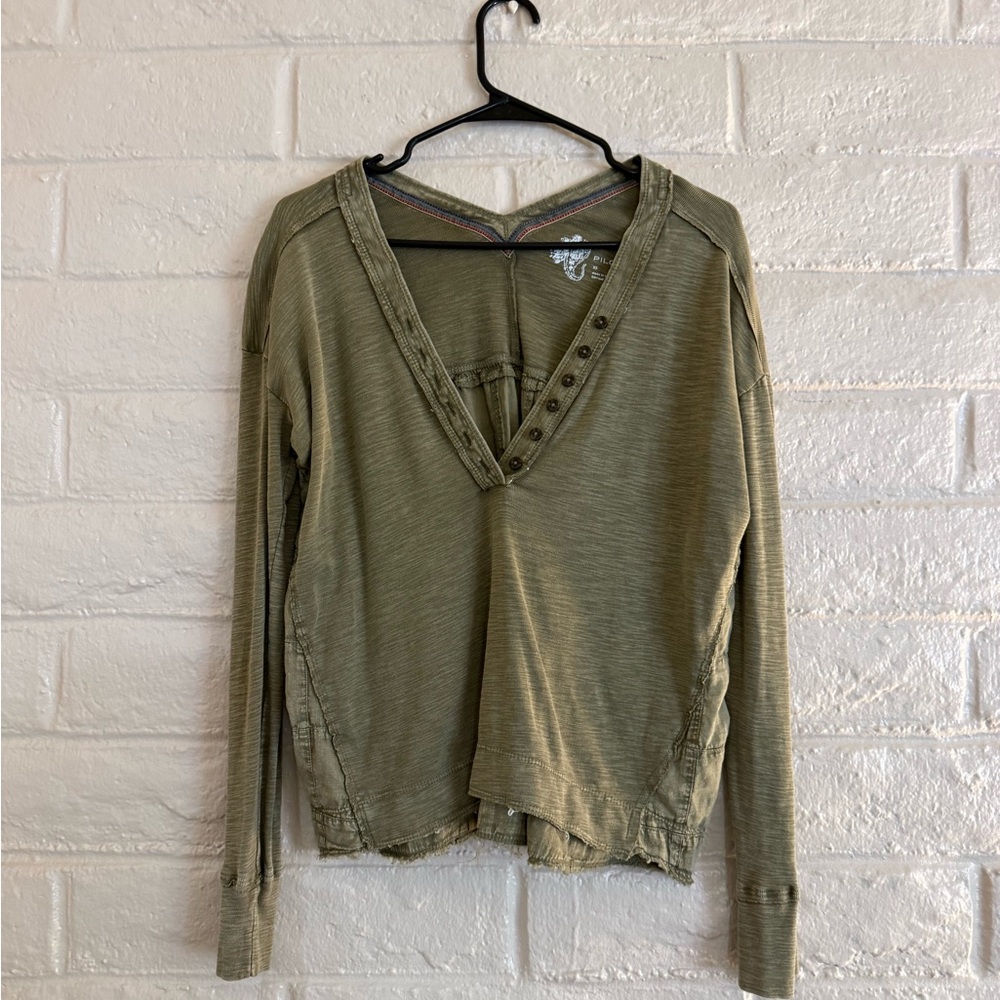 Pilcro Olive Long Sleeve V-Neck Top
